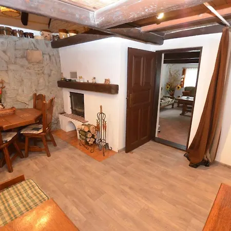 Poolincluded Chalet Peha * Vselibice